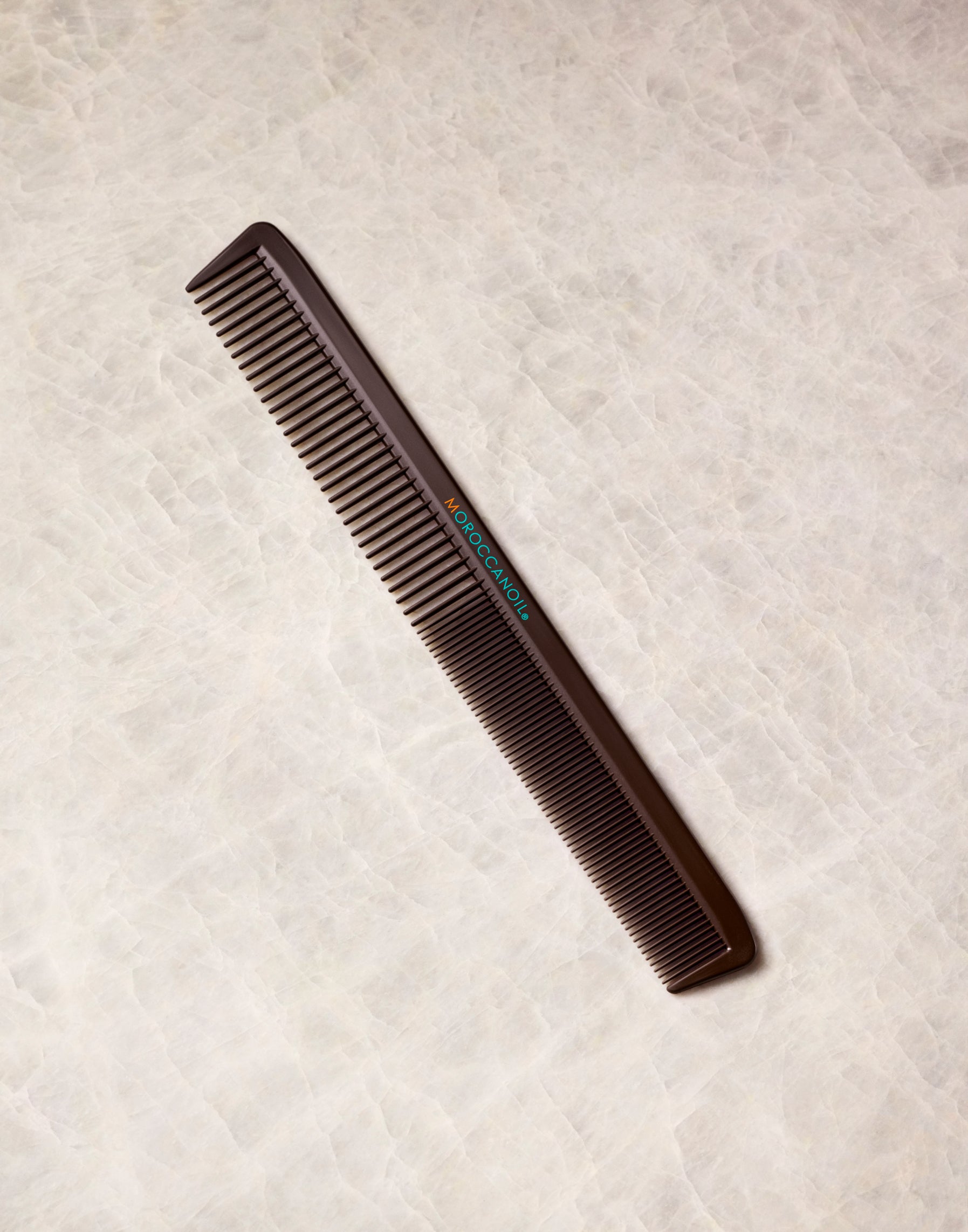 Peigne de coupe en carbone MOROCCANOIL