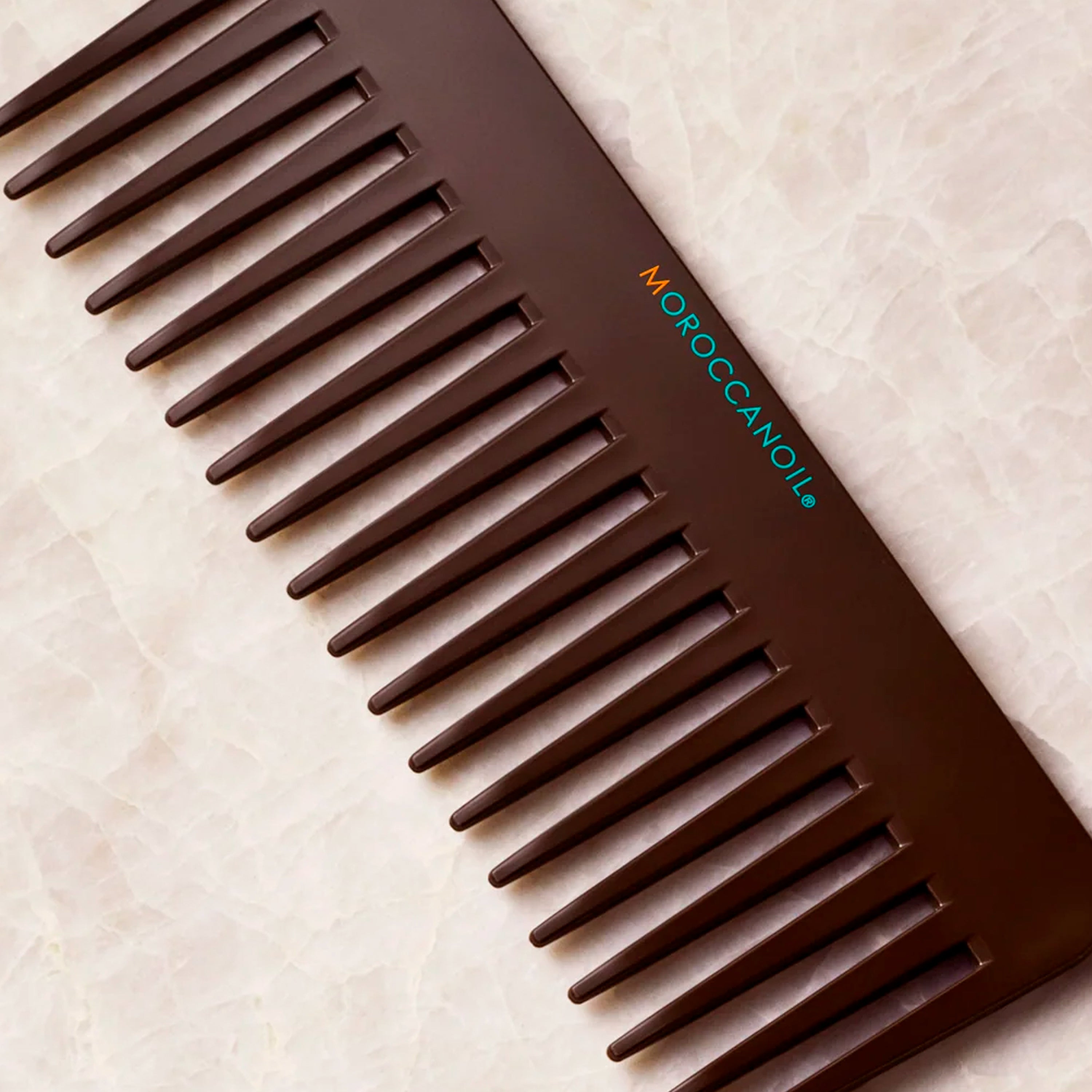 Peigne démêlant en carbone Moroccanoil