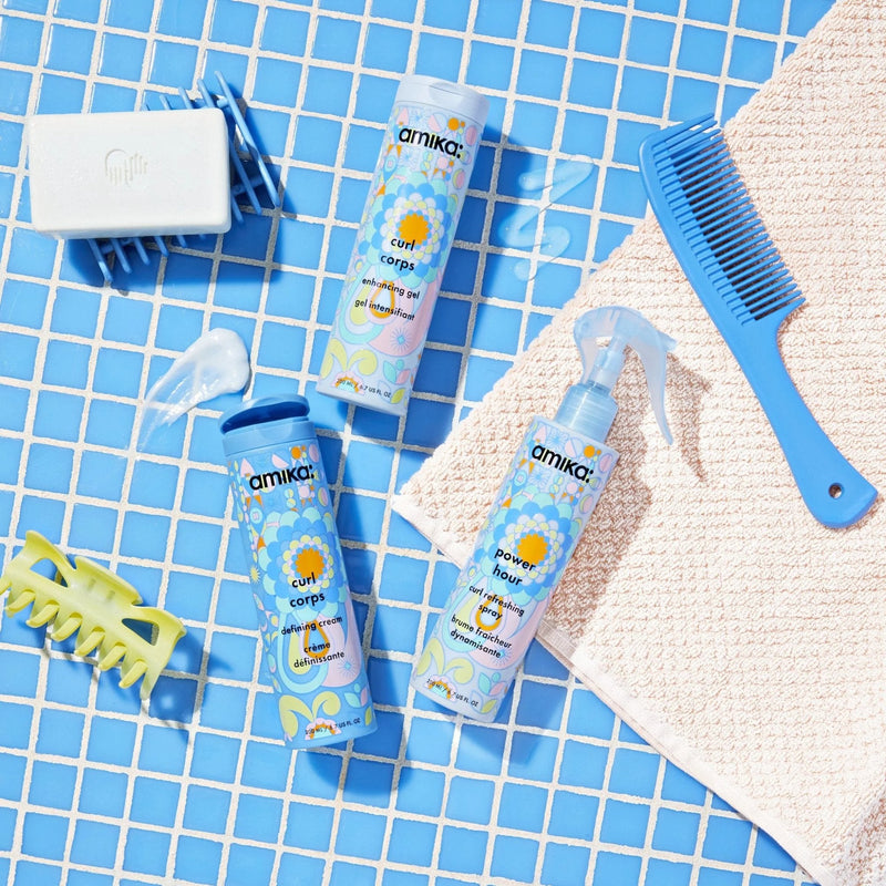 Spray rafraîchissant pour boucles Amika Power Hour